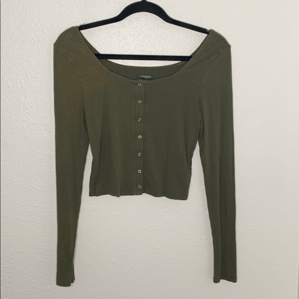 olive green top